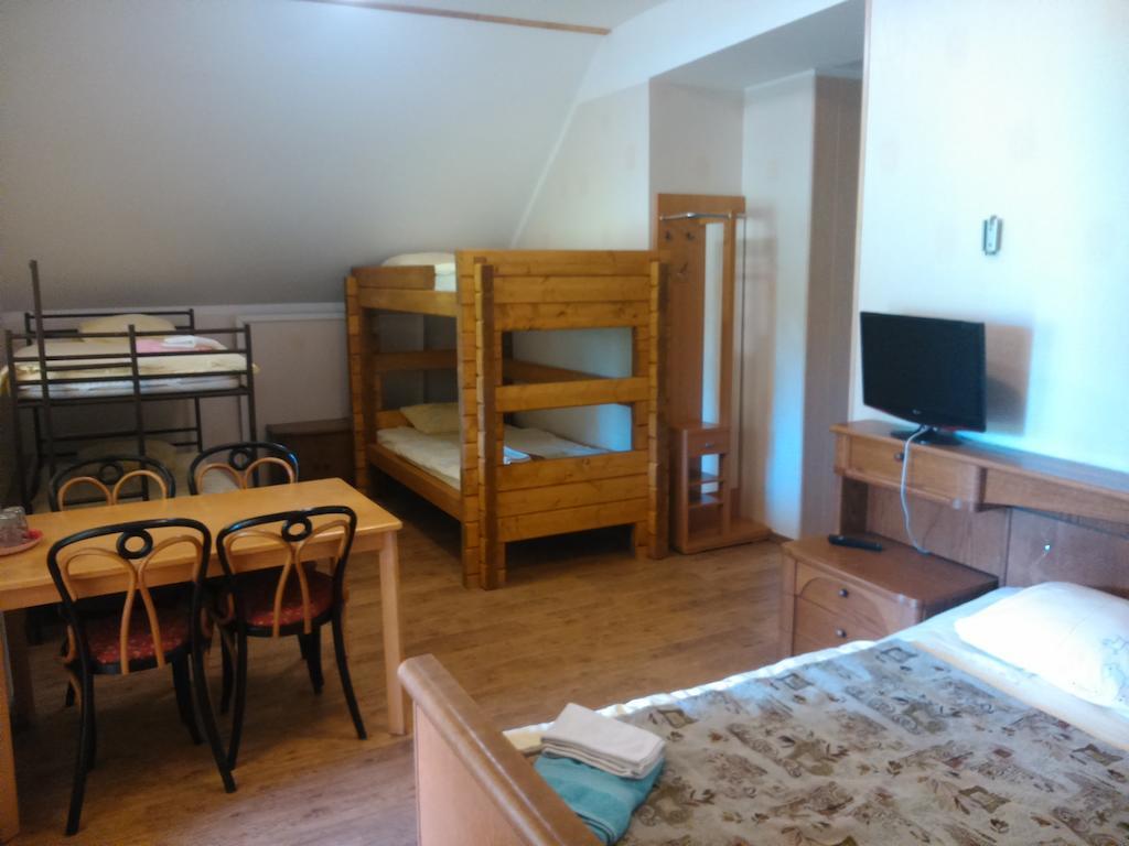 Kortsitalu Kuelalistemaja Apartman Kopu  Szoba fotó